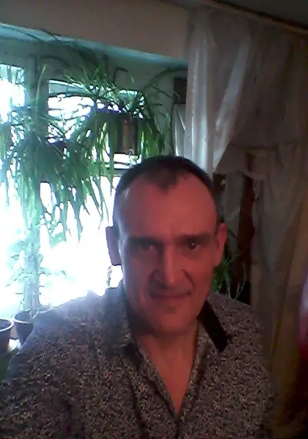 Александр из Новокузнецка, мне 42, познакомлюсь без обязательств