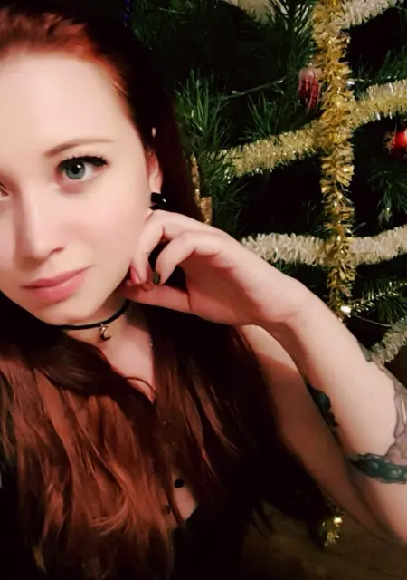 Дарья из Воронежа, ищу на сайте постоянные отношения