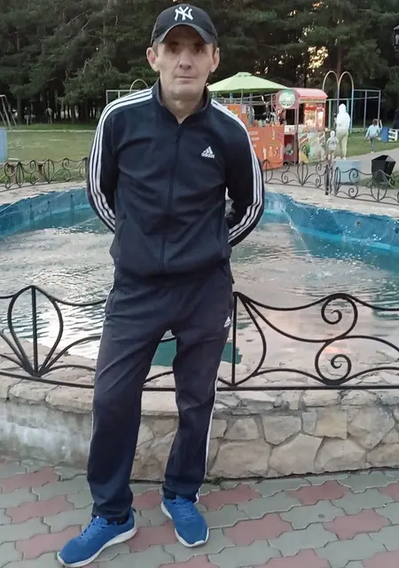 Сергей из Набережных Челнов, мне 56, познакомлюсь без обязательств