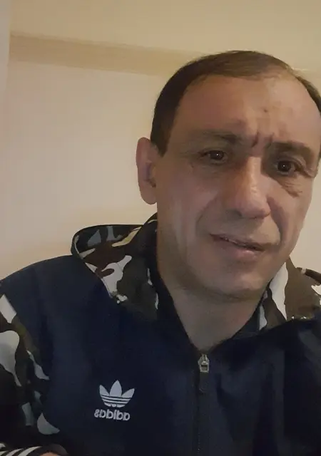 Араик из Владивостока, мне 46, познакомлюсь без обязательств