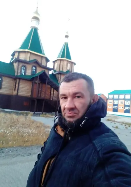 Эрни из Новороссийска, ищу на сайте знакомства на одну ночь