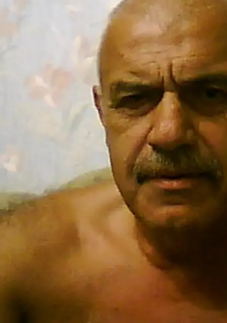 Виктор из Сургута, ищу на сайте знакомства на одну ночь