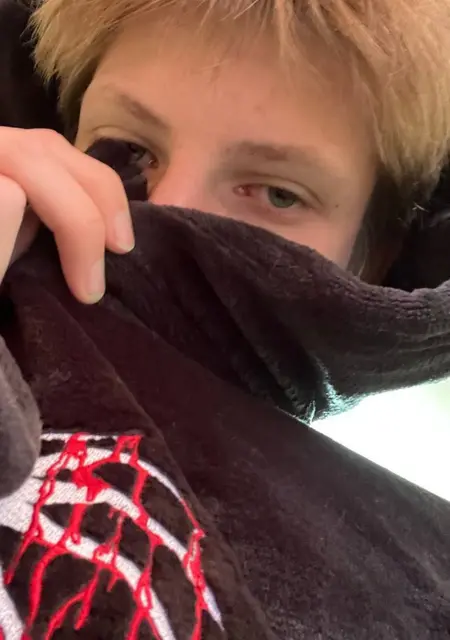 Я Влад, 20, из Омска, ищу знакомства без обязательств