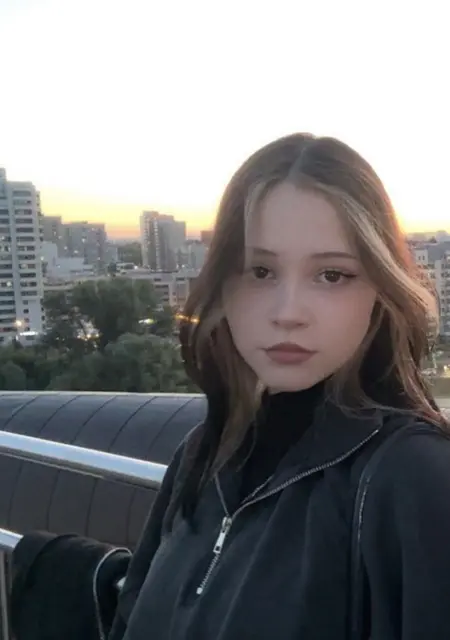 Карина из Москвы, ищу на сайте приятное времяпровождение