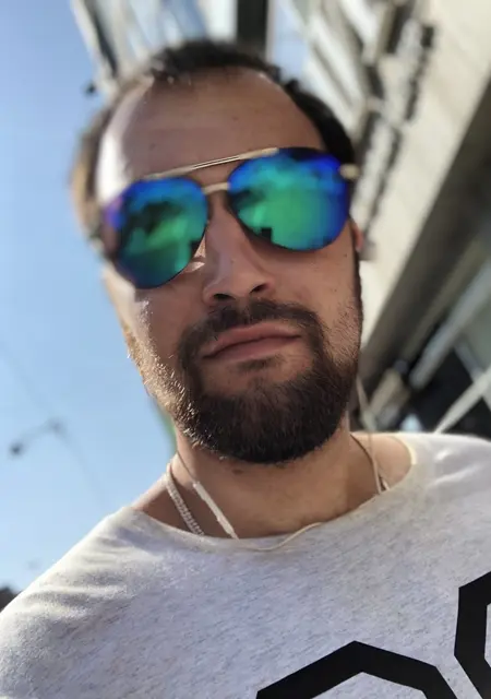 Я Влад, 32, из Уссурийска, ищу знакомства без обязательств