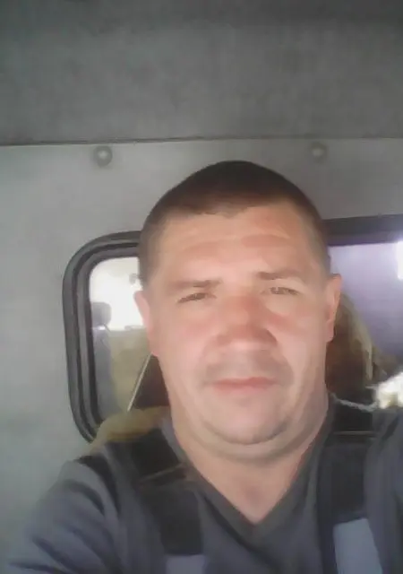 Иван из Зеленограда, ищу на сайте знакомства на одну ночь