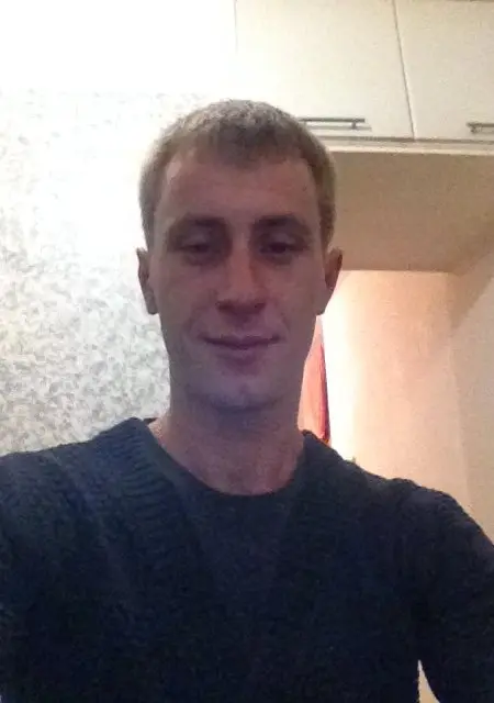 Я Анатолий, 36, из Невинномысска, ищу знакомство для приятного времяпровождения