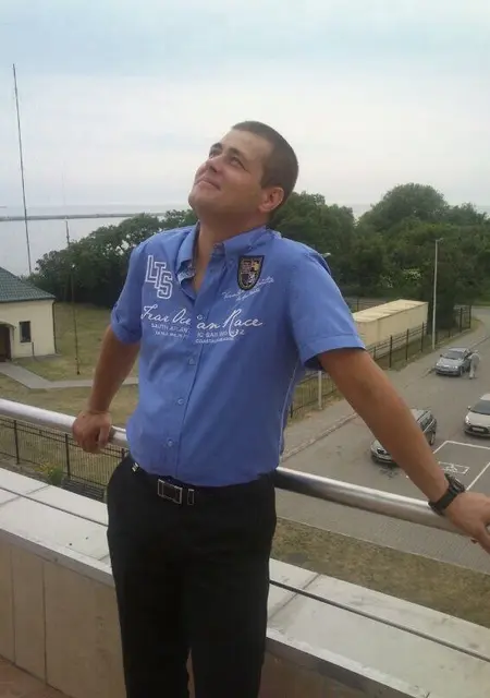 Ромсон из Балтийска, ищу на сайте знакомства на одну ночь