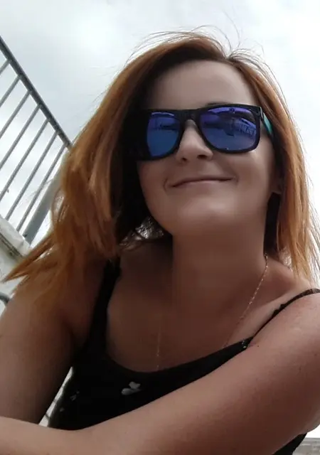 Виктория из Колпина, мне 26, познакомлюсь для общения