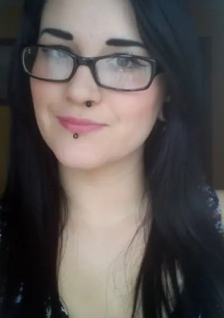 Я Анна, 23, знакомлюсь для постоянных отношений в Белогорске