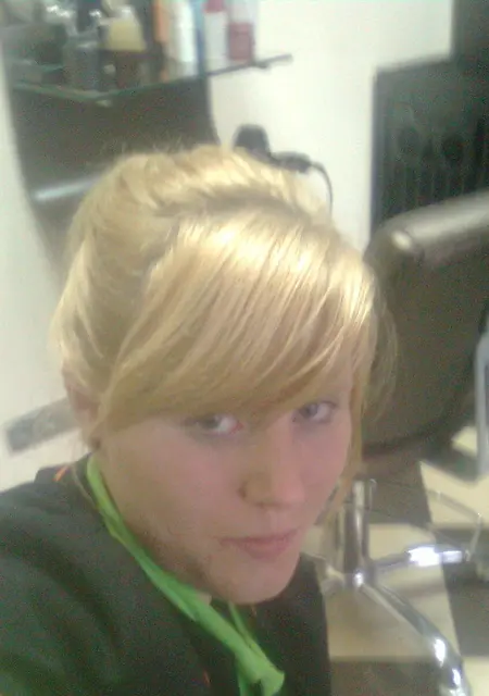 Я Алиса, 18, из Дедовска, ищу знакомство для вирта