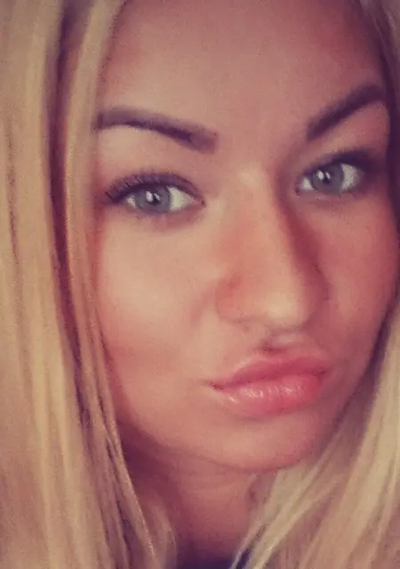 Александра из Черемхова, мне 22, познакомлюсь для постоянных отношений