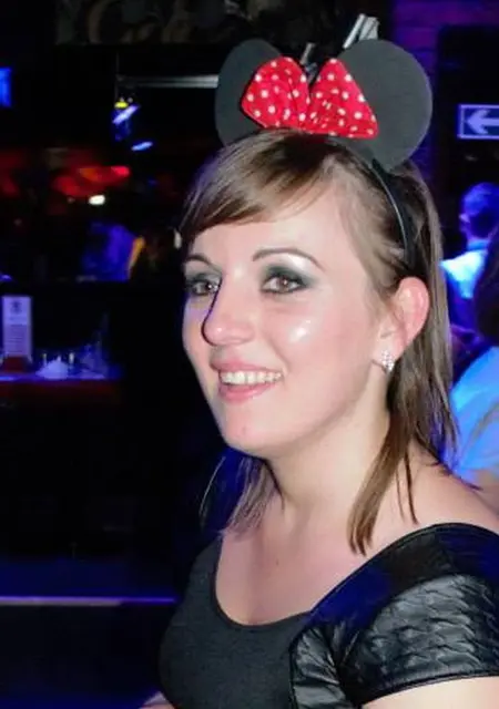 Я Алиса, 24, знакомлюсь на одну ночь в Фролове