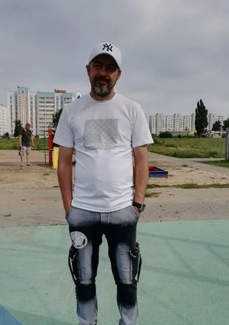 Я Игорь, 43, знакомлюсь для дружбы в Новомосковске