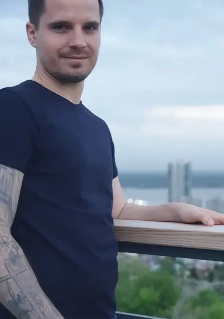 Я Евгений, 33, из Саратова, ищу знакомства без обязательств