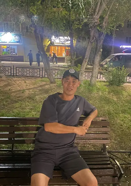 Я Алдар, 36, из Новосибирска, ищу знакомство для приятного времяпровождения