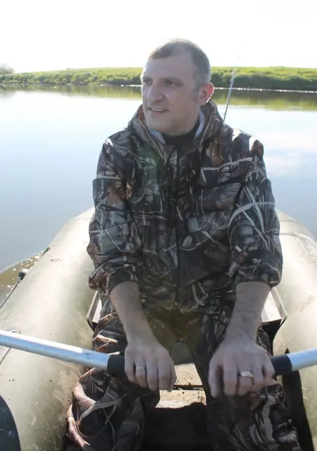 Я Алесандр, 46, из Бердска, ищу знакомства на одну ночь