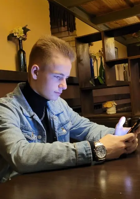 Евгений из Волгодонска, мне 20, познакомлюсь на одну ночь