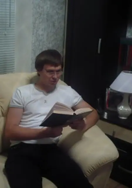 Alekses из Гатчины, мне 39, познакомлюсь для приятного времяпровождения