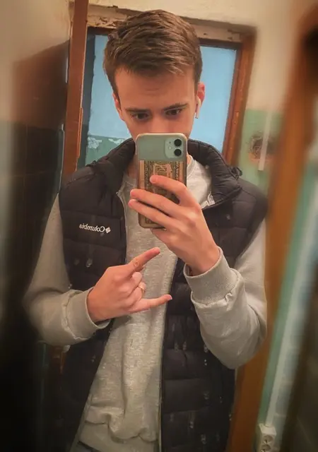 Я Ники, 26, знакомлюсь для общения в Истре