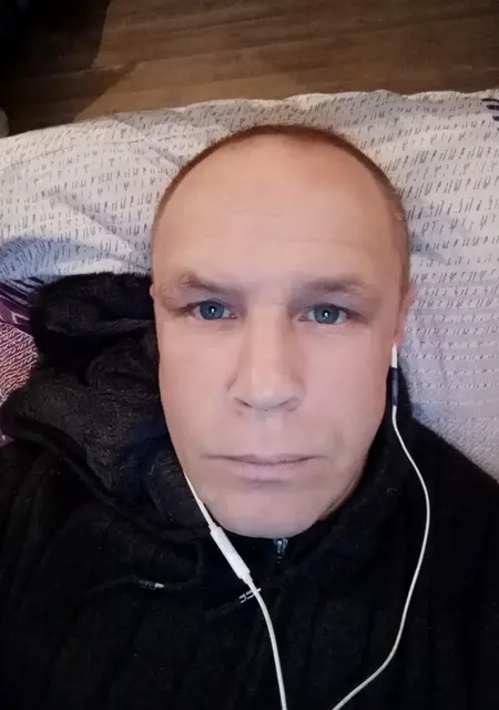 Я Роман, 45, знакомлюсь без обязательств в Чите