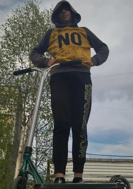 Никита из Астрахани, ищу на сайте знакомства на одну ночь