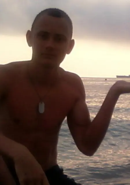 Я Серёга, 37, знакомлюсь без обязательств в Орске