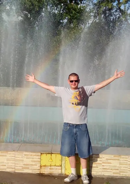 Alex из Находки, мне 41, познакомлюсь на одну ночь