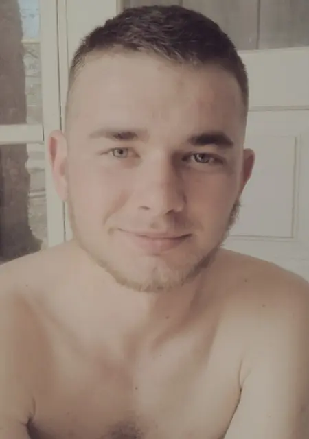 Саша Цуркан из Ханты-Мансийска, ищу на сайте знакомства на одну ночь