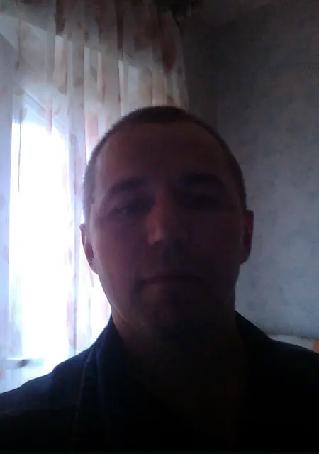 Дима из Троицка, мне 51, познакомлюсь на одну ночь