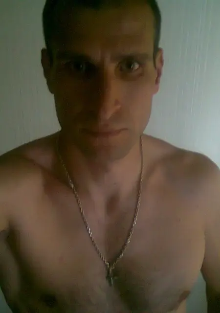 Dima з Маріуполя, шукаю на сайті постійні стосунки