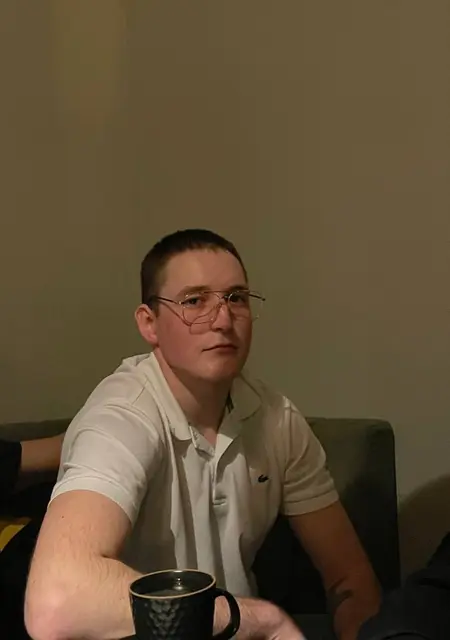 Я Константин, 29, знакомлюсь на одну ночь в Дзержинске