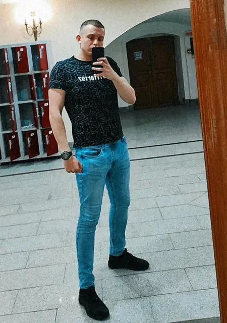 Павел из Воронежа, ищу на сайте приятное времяпровождение