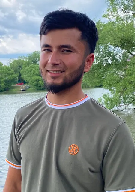 Abduzoir из Истры, мне 24, познакомлюсь для дружбы