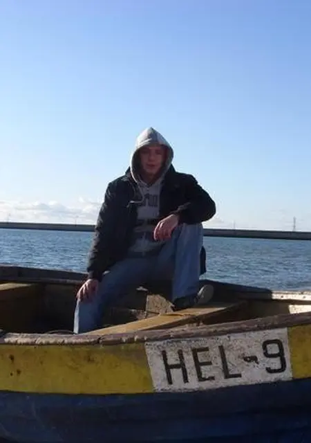 Тим из Сосенского, мне 29, познакомлюсь для общения