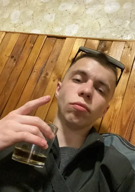 Я Иван, 25, знакомлюсь без обязательств в Екатеринбурге