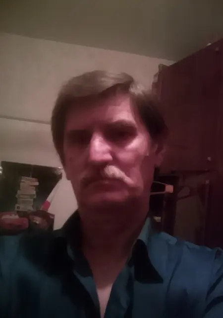 Robert из Темрюка, ищу на сайте знакомства на одну ночь