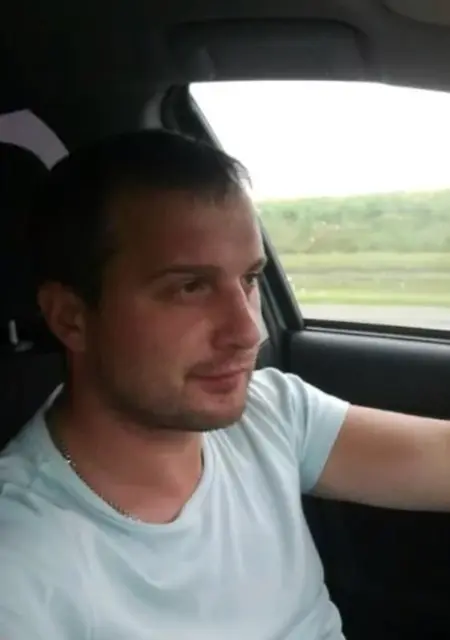 Я Денис, 38, знакомлюсь без обязательств в Абакане