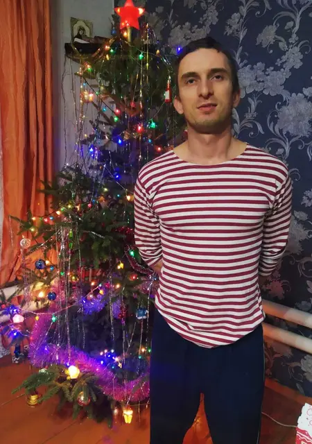 Я Антон, 32, из Набережных Челнов, ищу знакомства без обязательств