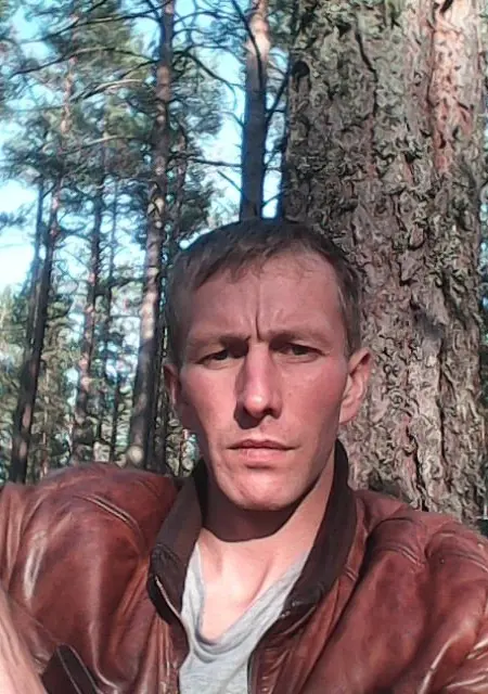 Я Дмитрий, 44, знакомлюсь на одну ночь в Сосновом Боре
