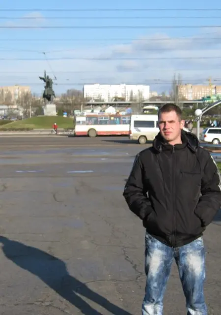 Я Александр, 37, знакомлюсь без обязательств в Брянске