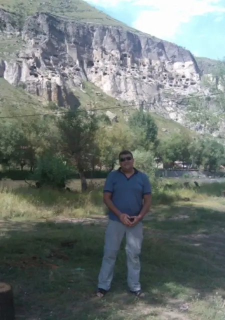 Я Иван, 42, из Ульяновска, ищу знакомство для приятного времяпровождения