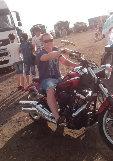 Денчик из Набережных Челнов, мне 45, познакомлюсь на одну ночь