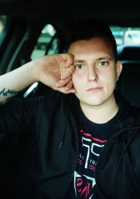 Я Эдуард, 29, из Красногорска, ищу знакомство для постоянных отношений