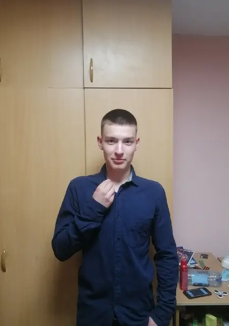 Я Виктор, 23, из Междуреченска, ищу знакомства без обязательств