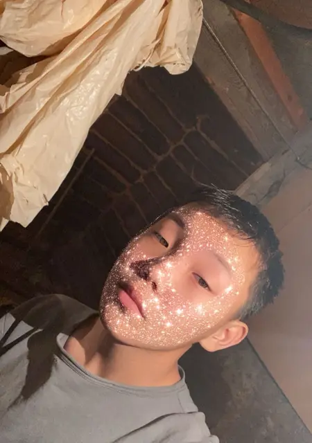 Я Vasiliev, 19, из Якутска, ищу знакомство для вирта