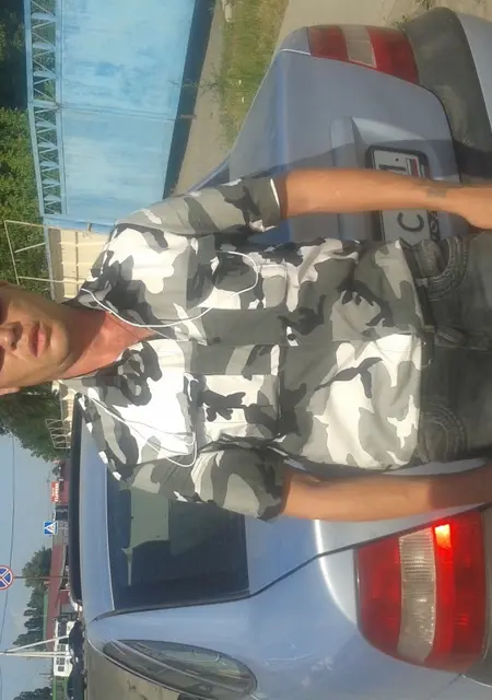 Эдик Ветров из Белгорода, мне 48, познакомлюсь на одну ночь