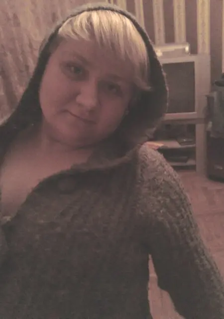 Я Елена, 40, знакомлюсь для постоянных отношений в Омске
