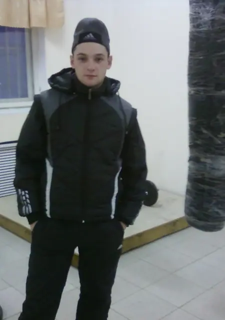 Я Денис, 34, из Майкопа, ищу знакомства без обязательств