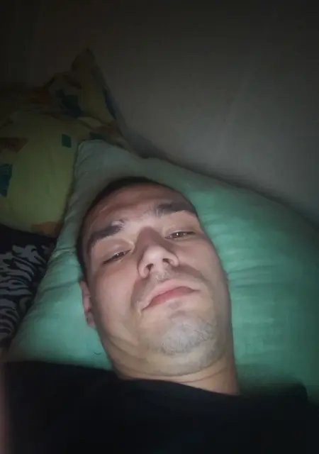 Я Антон, 32, из Тулы, ищу знакомства без обязательств